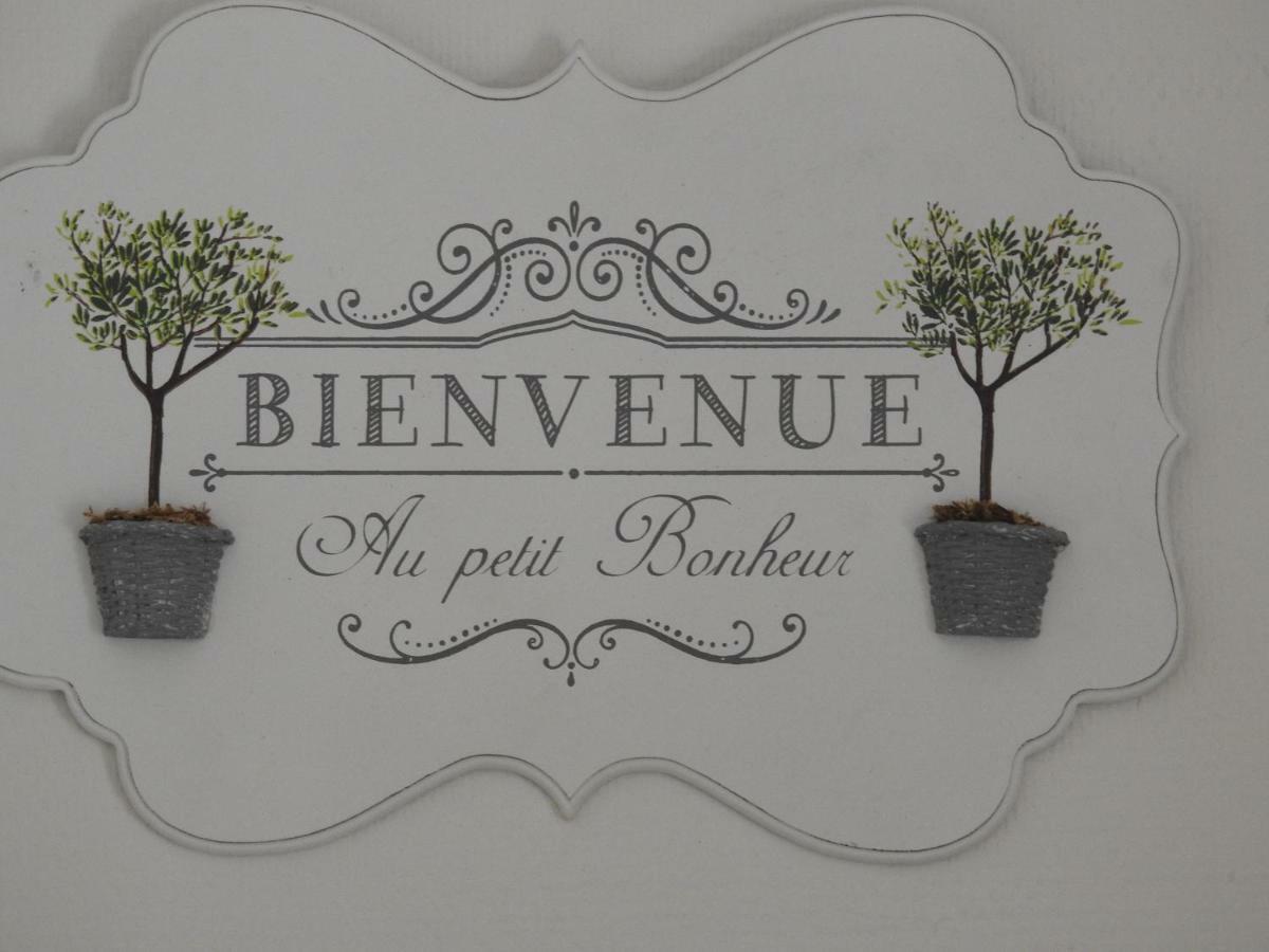 Les Demeures De La Laigne Bed & Breakfast Allas-Bocage Eksteriør bilde