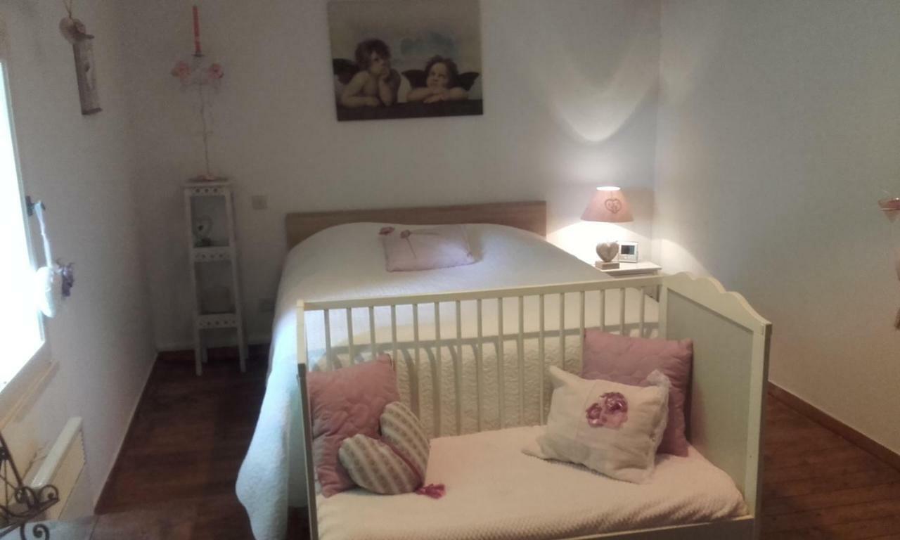 Les Demeures De La Laigne Bed & Breakfast Allas-Bocage Eksteriør bilde